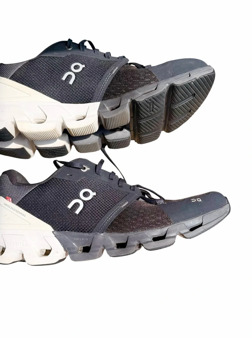 NWOT. Cloudflyer Men’s sneaker.11. On Running, Athletic Shoe.